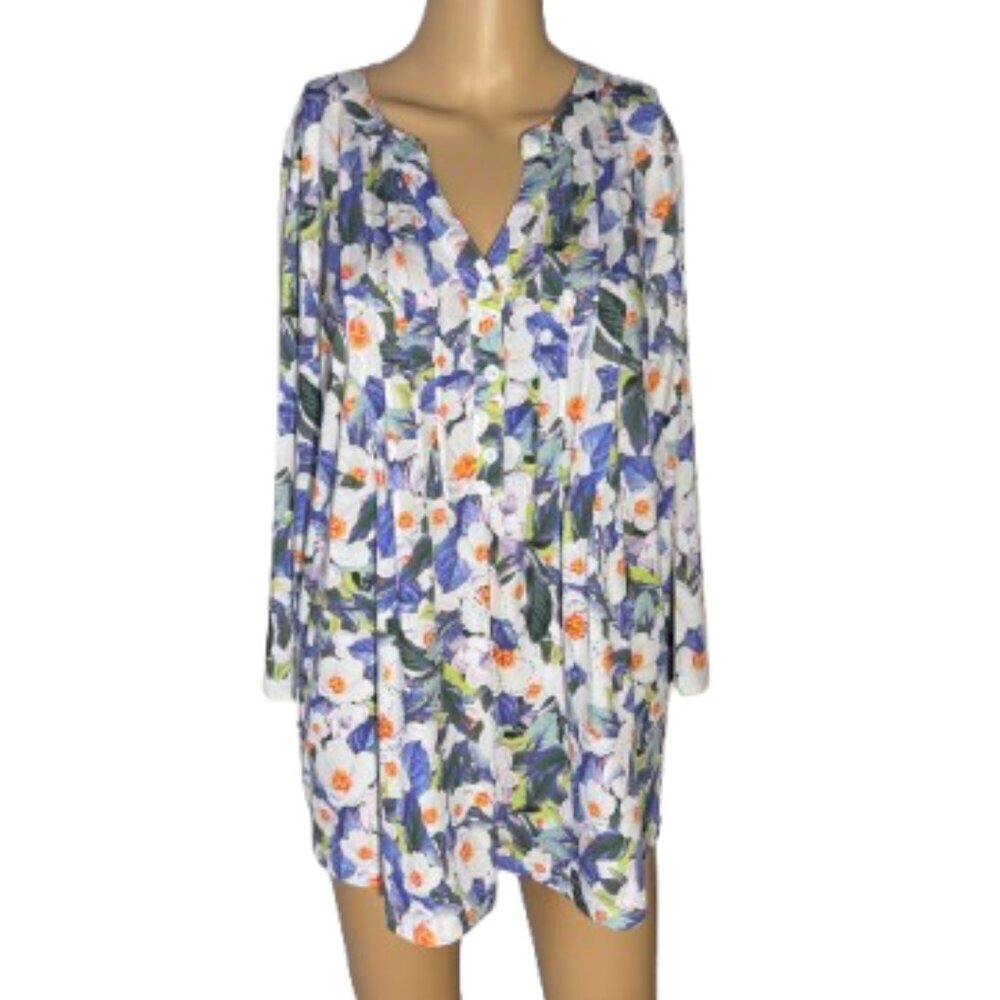 Serengeti Floral Pintuck Top, Split Neck, 3/4 Sleeve Feminine Flowy Medium